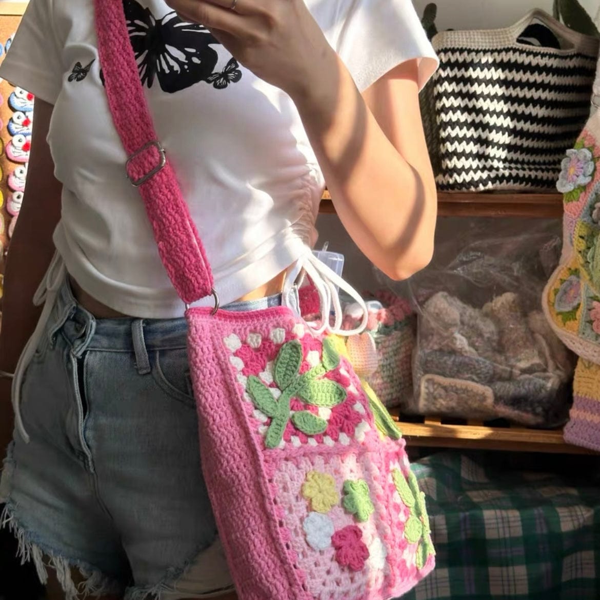 LayAura HANDMADE 3D FLORAL CROCHET BAG