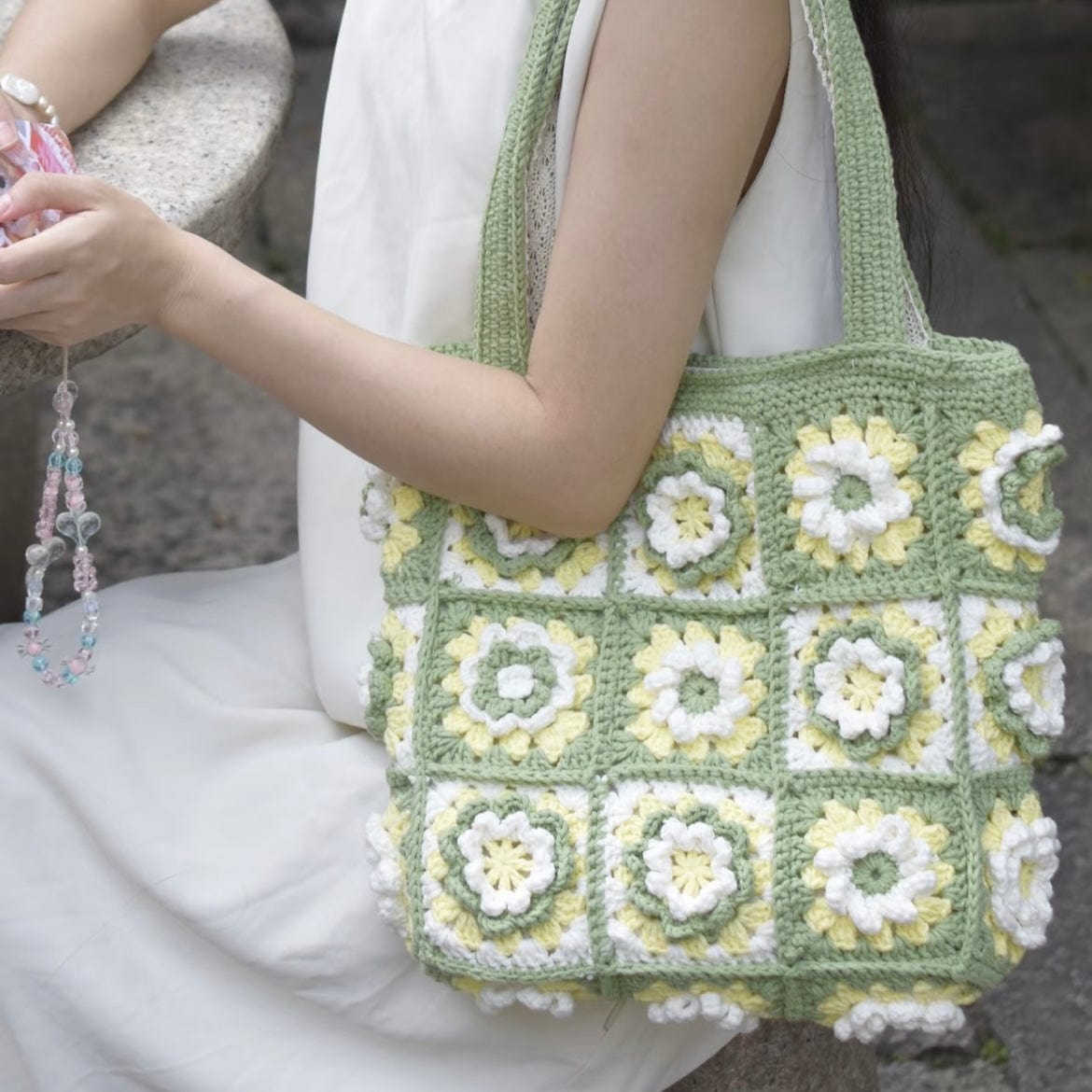 LayAura HANDMADE FLORAL GRANNY SQUARE CROCHET TOTE BAG – ZIPPER CLOSURE