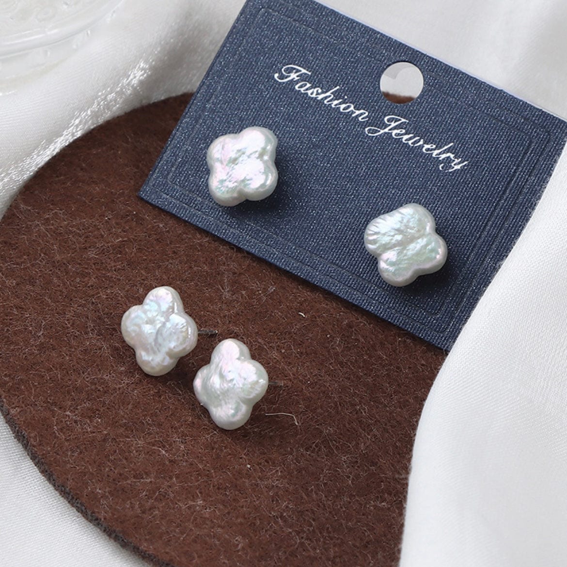 LayAura LUCKY CLOVER PEARL EARRINGS