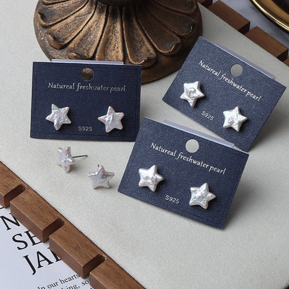 LayAura STAR-SHAPED PEARL EARRINGS