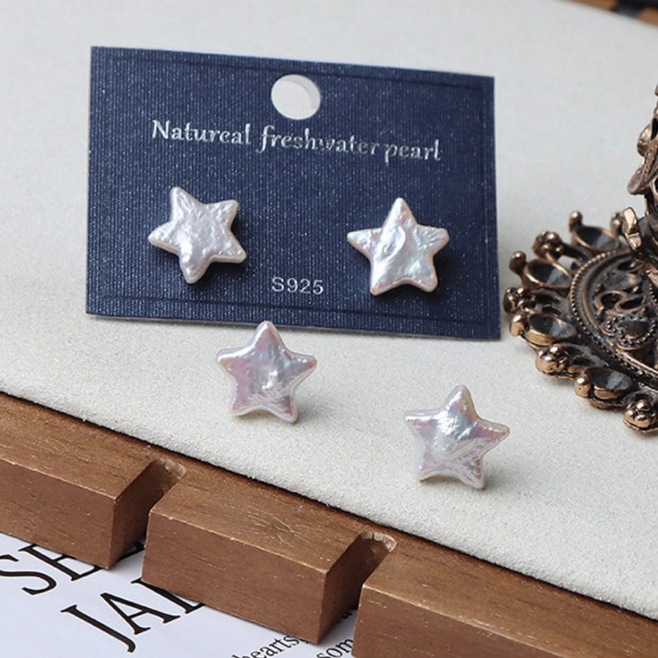 LayAura STAR-SHAPED PEARL EARRINGS