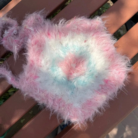 LayAura 2 FUZZY PINK & WHITE CROCHET FLOWER SQUARE