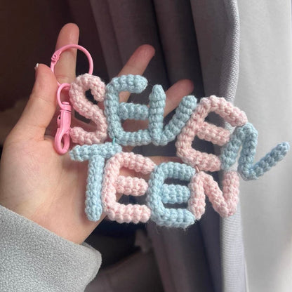 LayAura 9 letters can be made into two rows / none CUSTOM CROCHET NAME KEYCHAIN