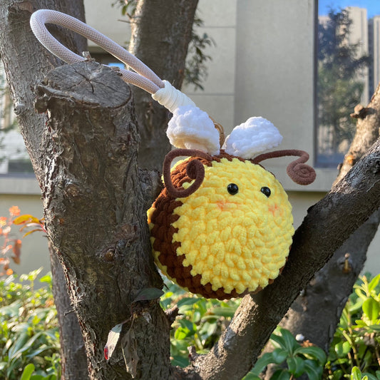LayAura BUZZING BEE CROCHET KEYCHAIN