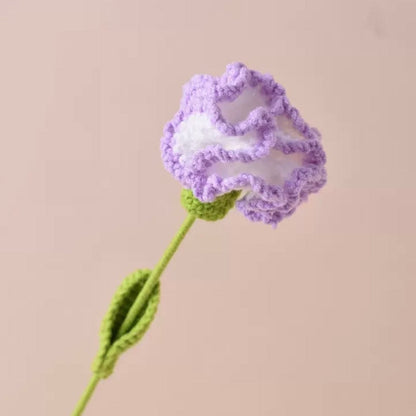 LayAura CROCHET CARNATION