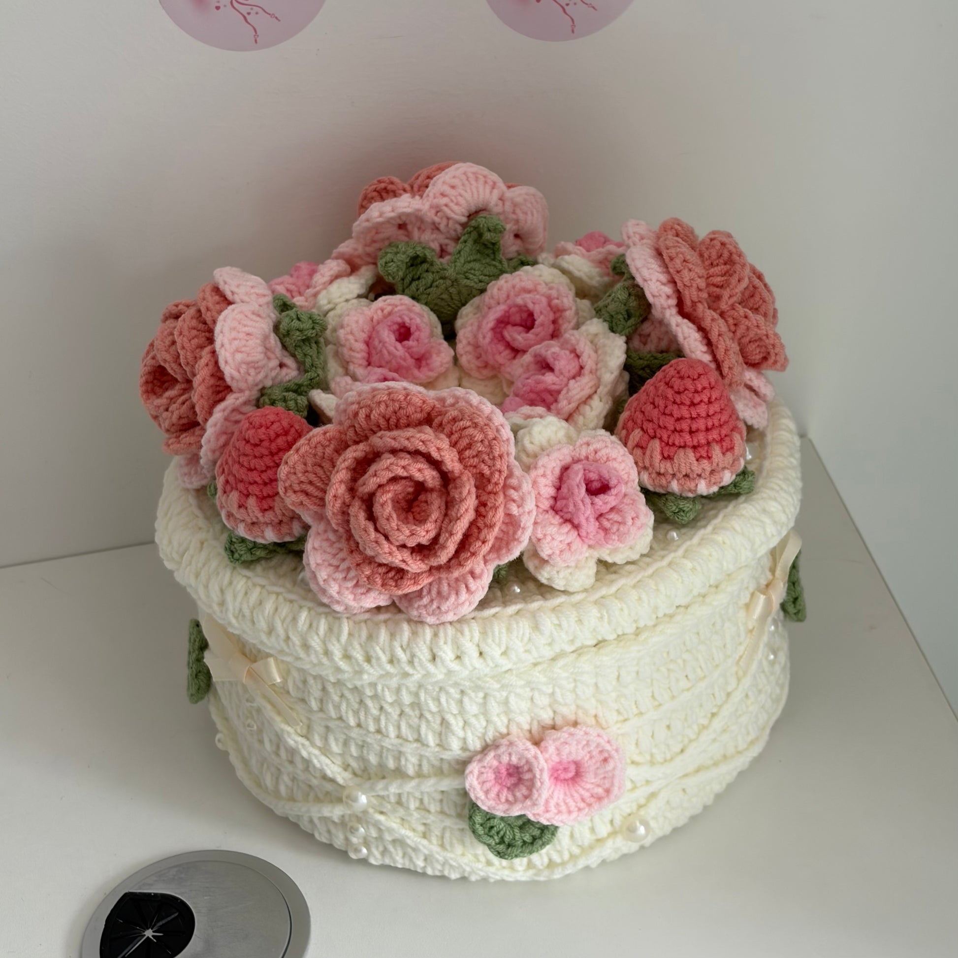 LayAura Handmade Crochet Cake Box