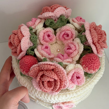 LayAura Handmade Crochet Cake Box