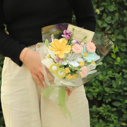 LayAura HANDMADE CROCHET FLOWER BOUQUET